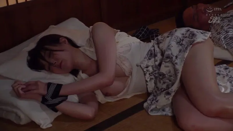 Xin anh xã đi công chuyện với cấp trên, nữ nhân viên rơi vào kế hoạch của ông cấp trên biến thái