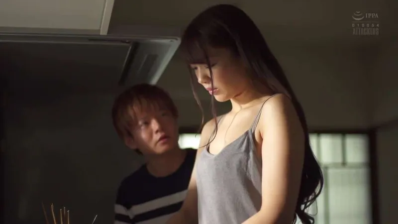 Anh rể làm tình cô em cô vợ đang buồn bã vì thất tình