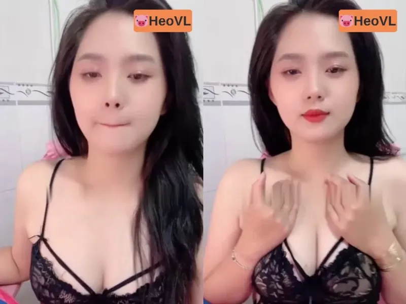 Eny răng khểnh khoe của quý tròn trắng