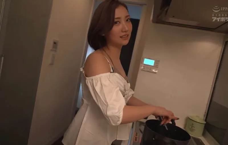 Cậu em gã chồng trúng số và người vợ sắp cưới của anh trai có chiếc lưỡi điêu luyện