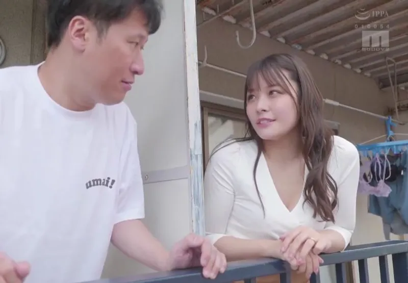 Anh trai số hưởng và em hotgirl cạnh nhà bị gã chồng bỏ bê đang gửi tín hiệu cầu “chịch”